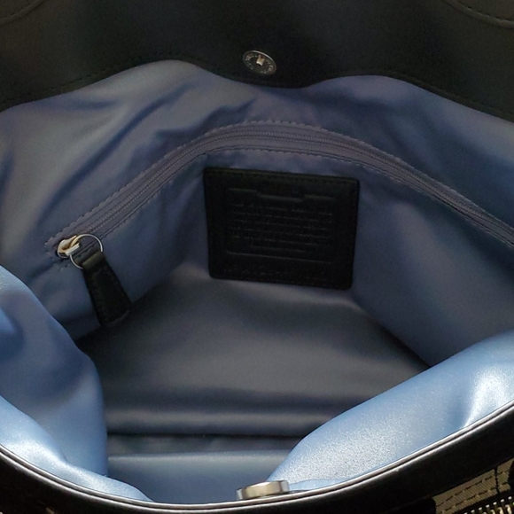 Coach 🎒 - Picture 4 of 7